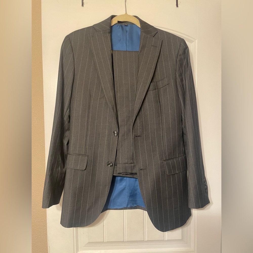 Grey Pinstripe Lazio -Suitsupply 34R